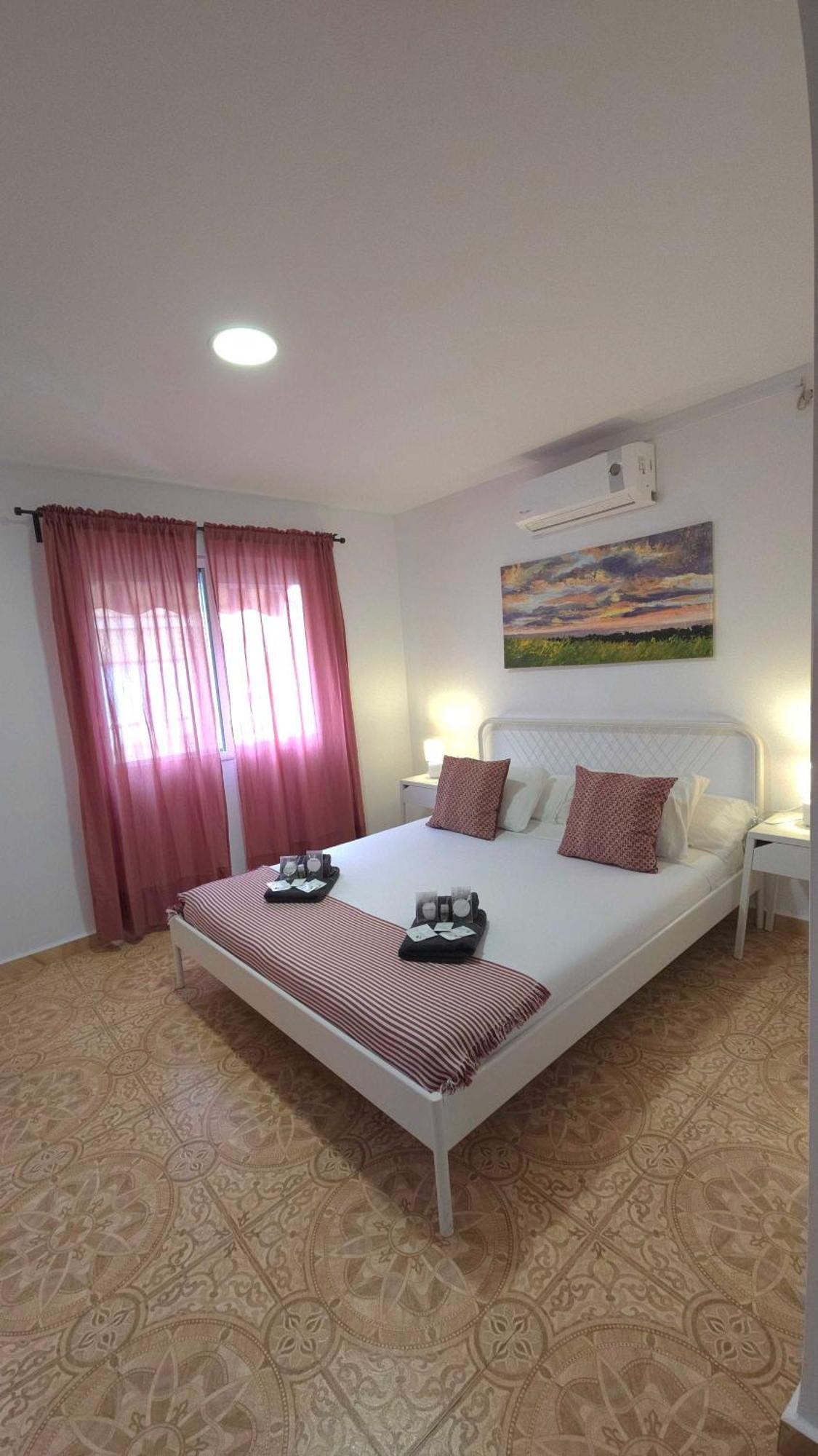 Suncastle Apartamentos Alicante -With Sunny Rooftop Terrace And Barbecue Exterior photo